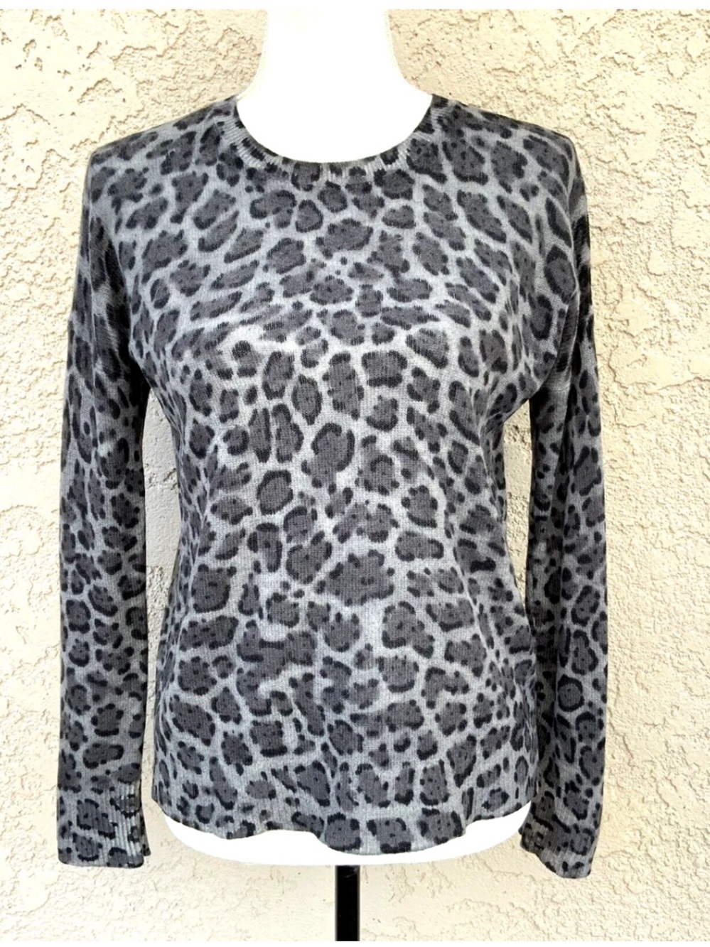 Magaschoni 100% Cashmere Leopard Print Sweater Gray XS